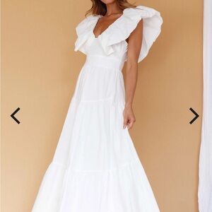 NWT Selfie Leslie Kahlo Puffed Ruffle Neckline Maxi Dress, size small